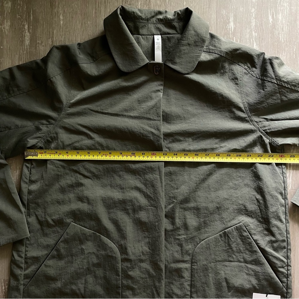 Lululemon Lightweight Collared A-Line Coat Jacket in Grey Sage (green grey) - Picture 11 of 11